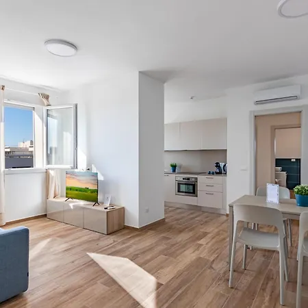 公寓 Ltapartments -bilocale Con Parcheggio A 900m Dalla Torre *